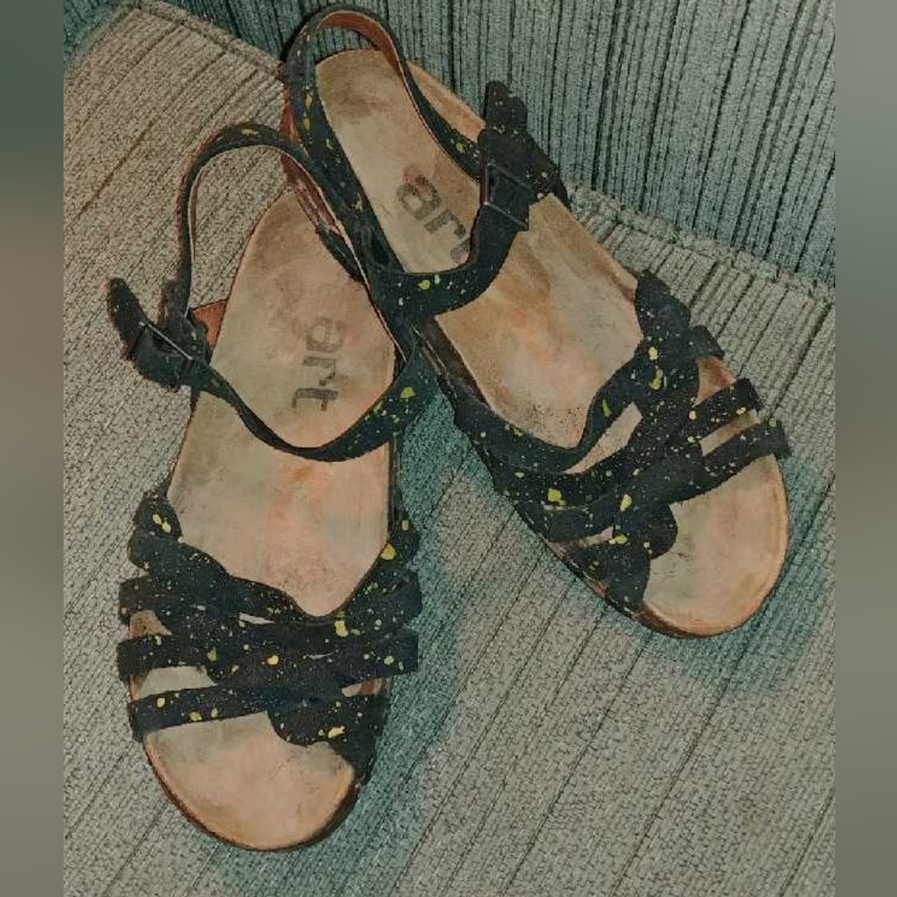 ART Company Breathe sandals